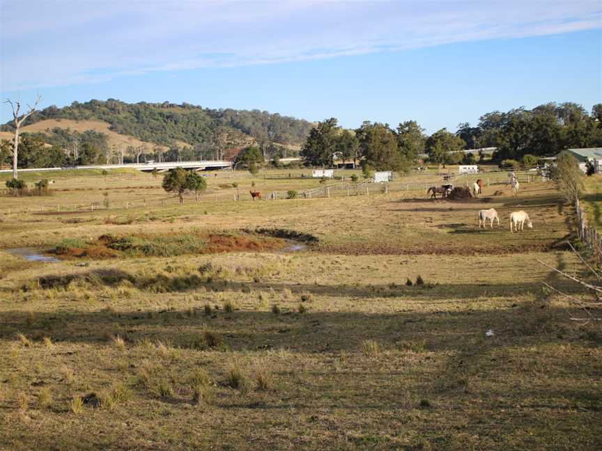 Princes Highway at Broughton Village, New South Wales.jpg