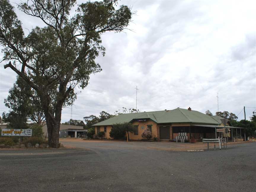 Albert Rabbit Trap Hotel