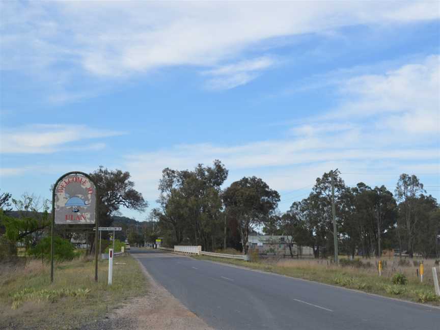 Ulan Town Entry Sign.JPG