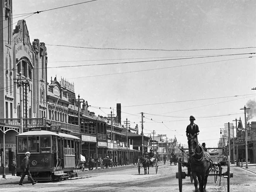 Adelaide Type A2tram42in St Vincent Street CPort Adelaide C21 Feb1919( SL SA B5518)