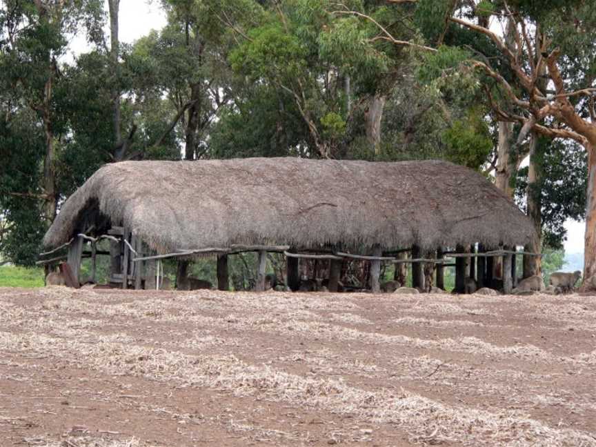 Krondorf thatched barn.JPG