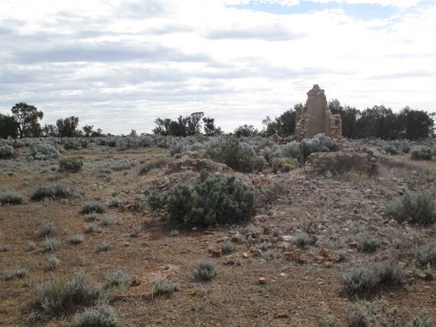 Bundey church ruin 3.JPG