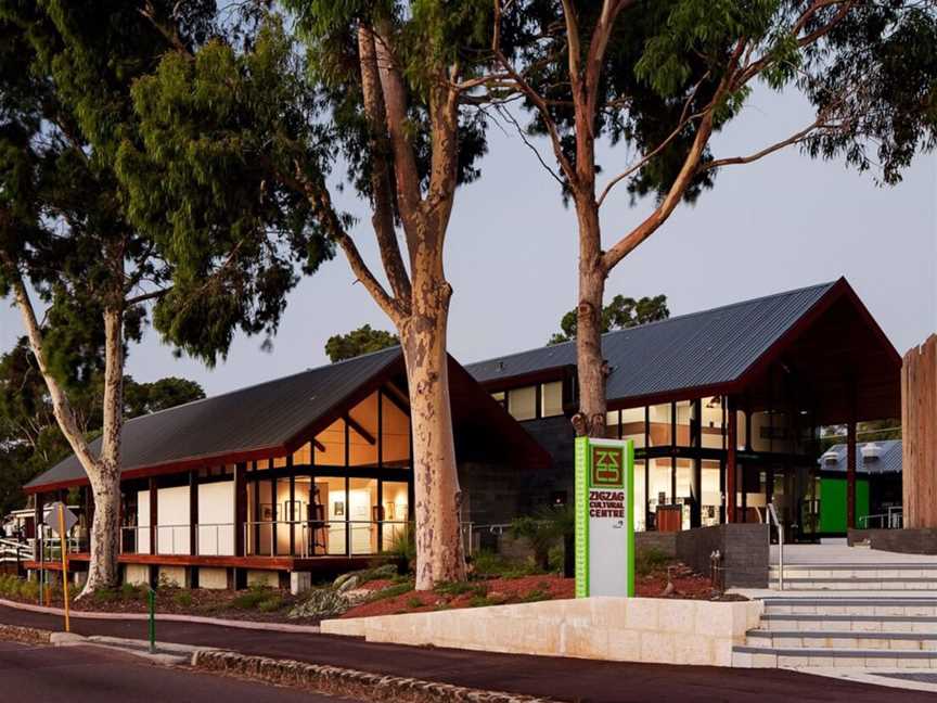 Perth Hills Visitor Centre, Towns & Destinations in Kalamunda