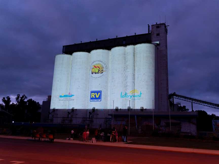 Three Springs Silo Projection, Towns in Three Springs