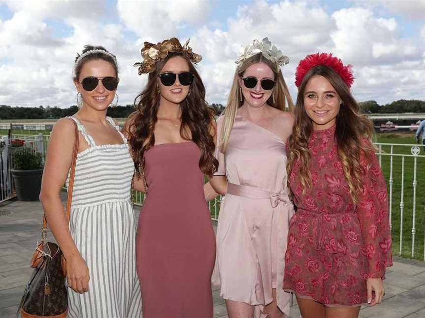 Soak up the glamorous fashion at the Champion Fillies Day at Ascot Racecourse!