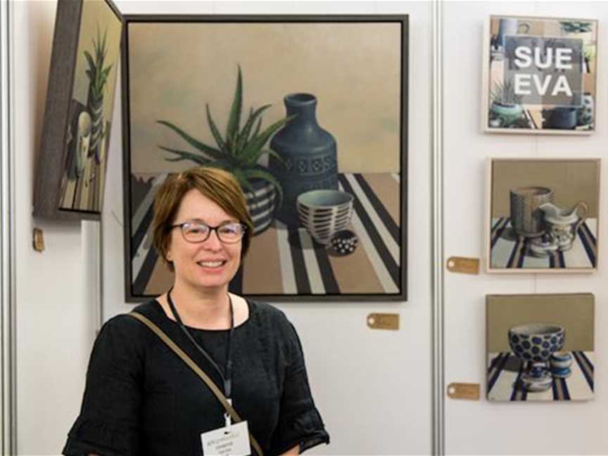 Artist Sue Eva at Art Upmarket