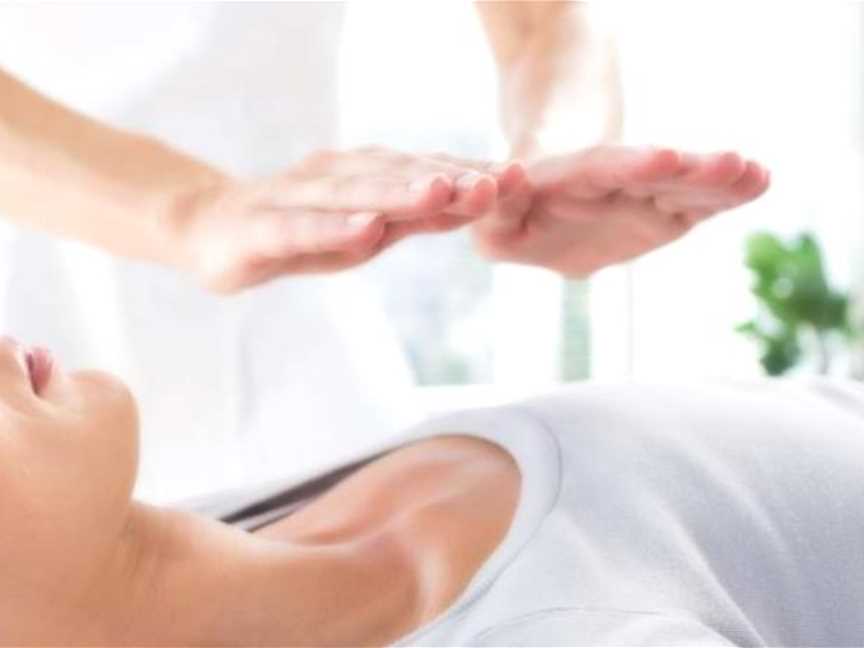 Essential Reiki at level one  A two day hands on  workshop and level one attunement 5 and 6th Dec 2020 at Solaris in Cottesloe or 19th and 20th Dec 2020 in the apple room at Applecross. 9.30-4.30 $400 with a manual and certificate  $300 with a health