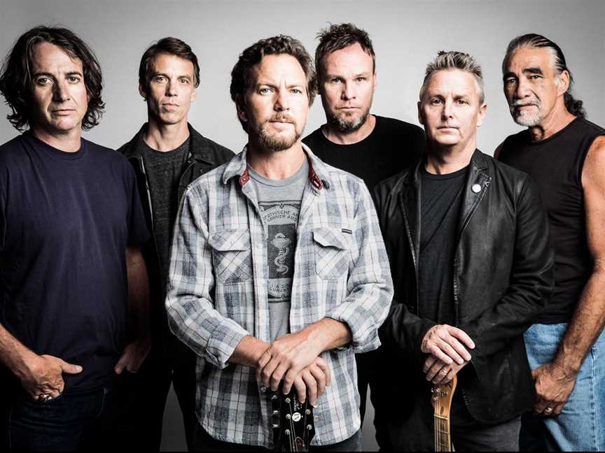 Pearl Jam Dark Matter World Tour, Events in Docklands