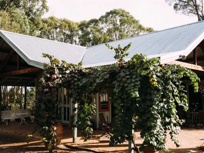 Pennyweight Winery, Wineries in Beechworth