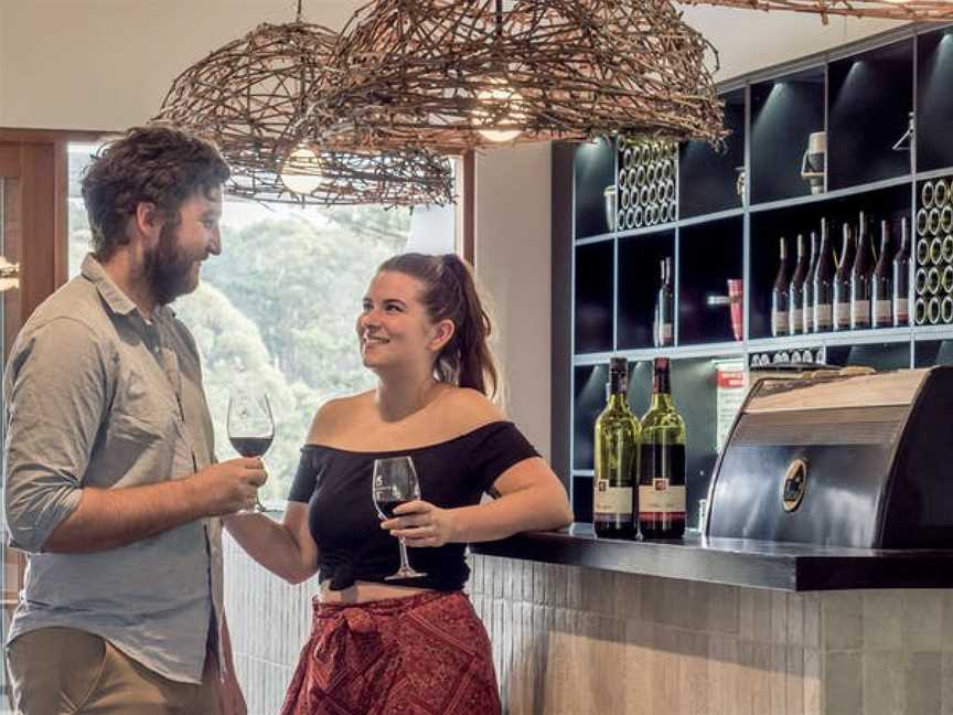 Greenhill, Wineries in Summertown