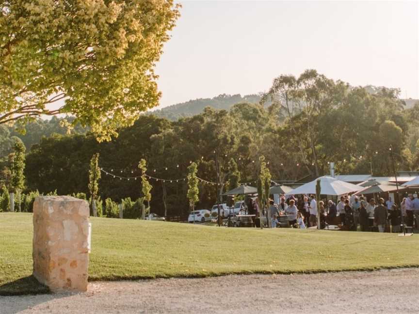 Karrawatta, Wineries in Meadows