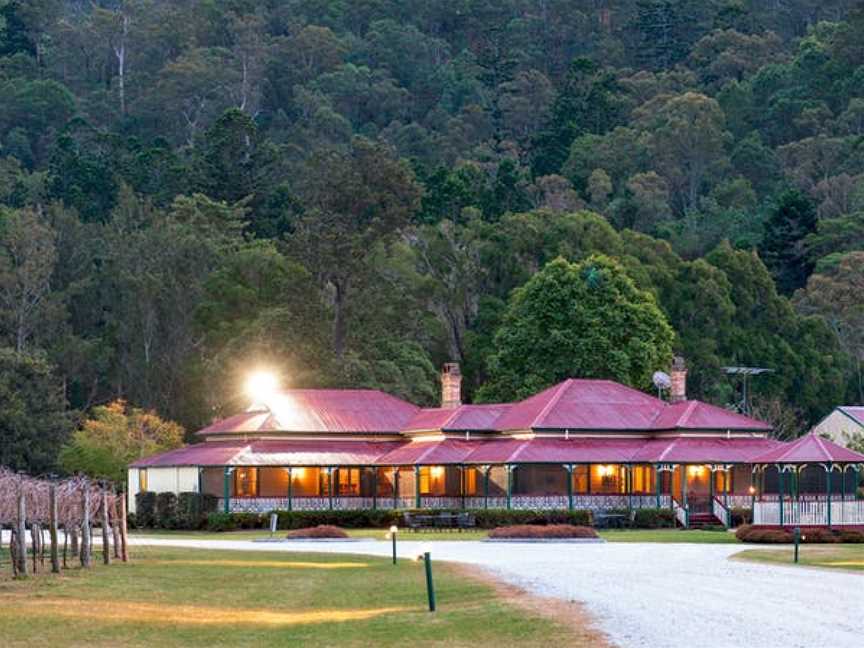O'Reilly's Canungra Valley Vineyards, Wineries in Canungra