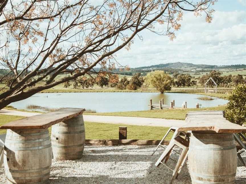 Lowe Family Wine Co, Wineries in Mudgee
