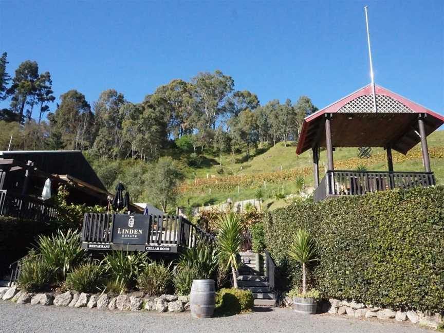 Linden Estate Winery, Esk Valley, New Zealand