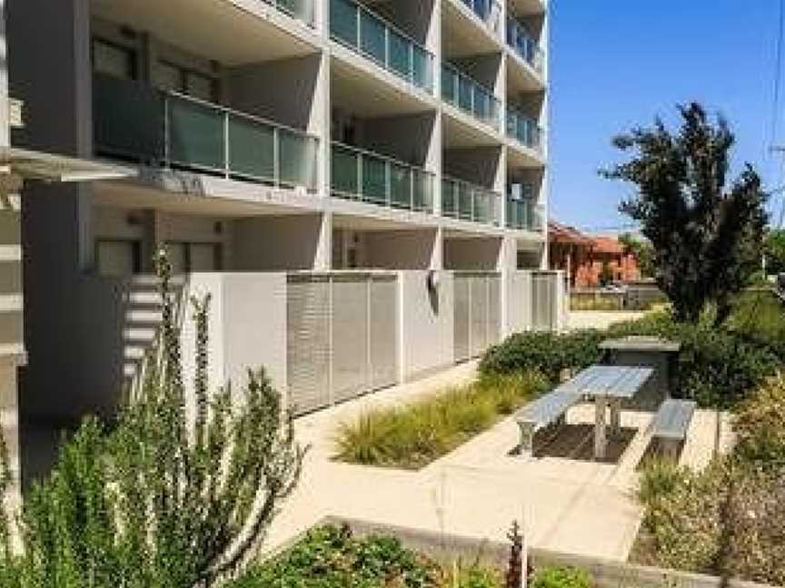 City Central Designer Apartment with Parking, Braddon, ACT