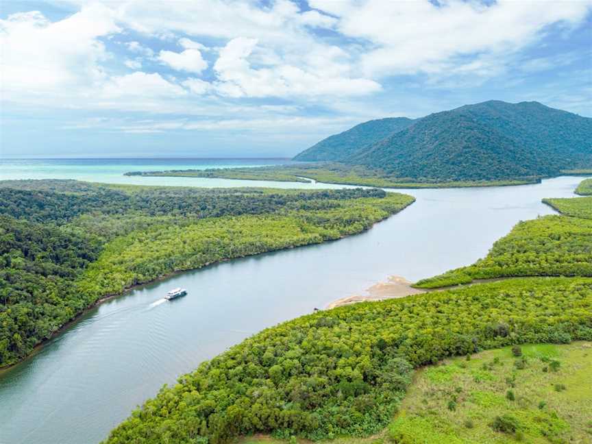 Frankland Island Reef Cruises, Cairns City, QLD