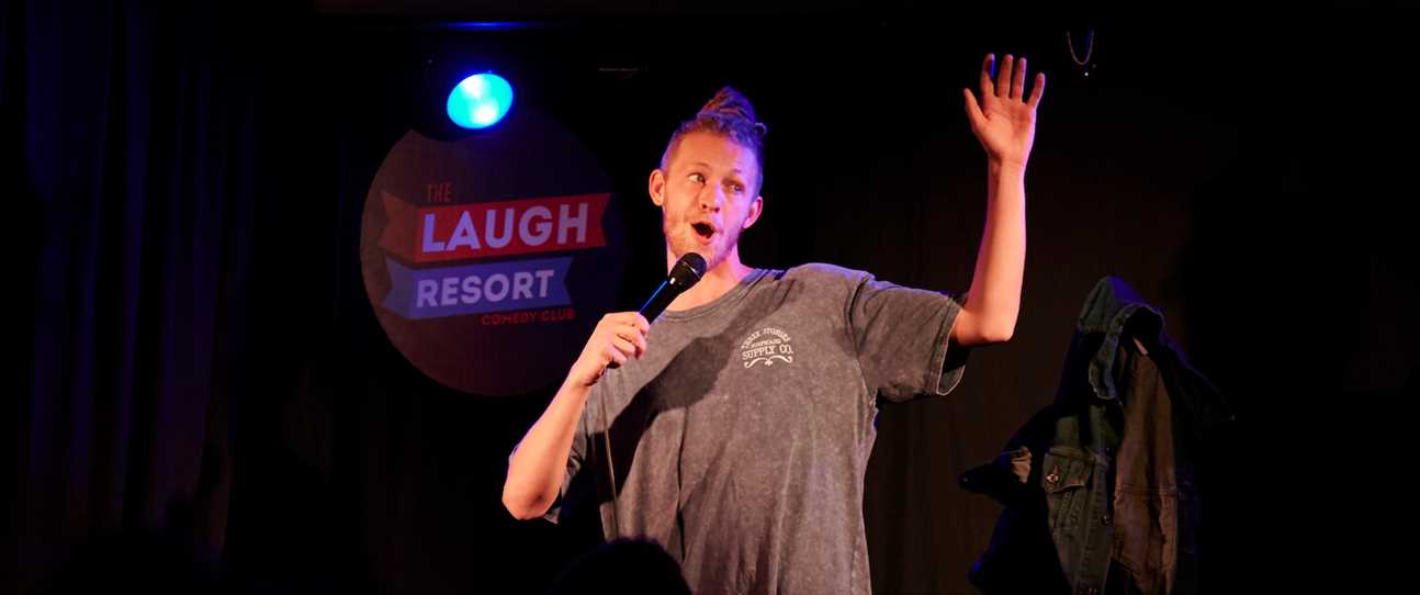 Local stars of Perth Comedy Festival to perform on virtual stage at The Laugh Resort