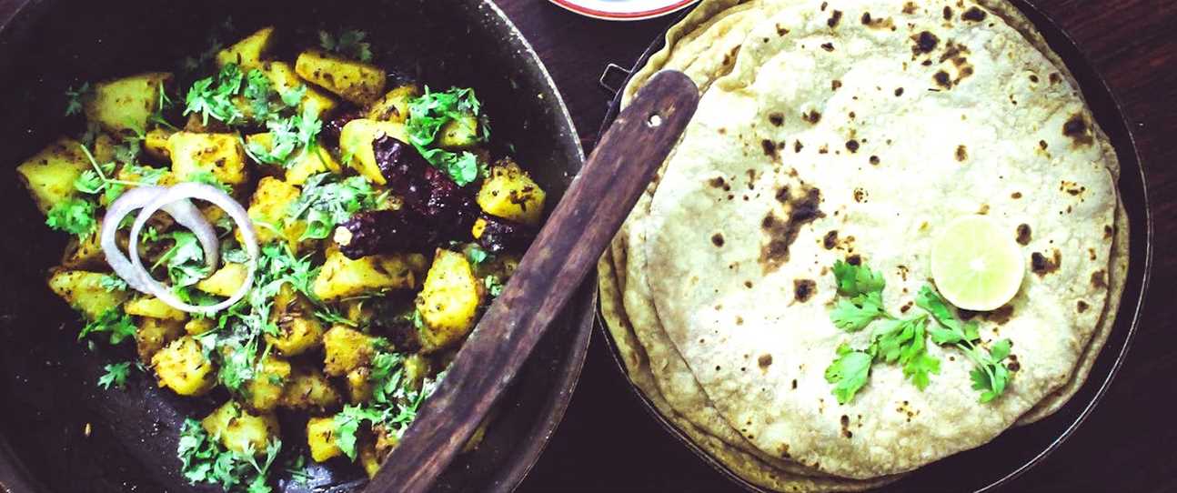 Indian restaurants in Fremantle serving traditional breakfast, street food & veggie banquets