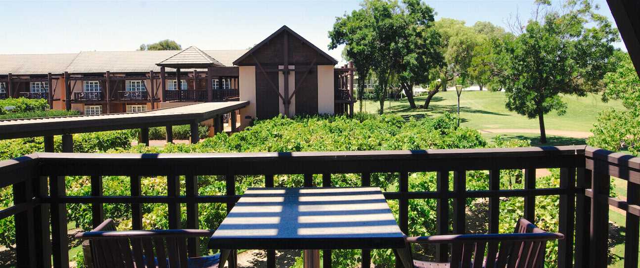 Experience a luxurious winter escape at the Swan Valley's only resort