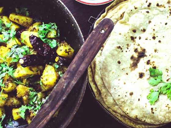 Indian restaurants in Fremantle serving traditional breakfast, street food & veggie banquets